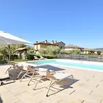 Gorgeous In * Todi