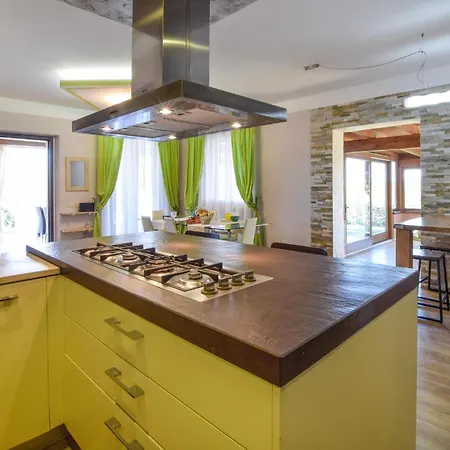 Dom wakacyjny Gorgeous In *