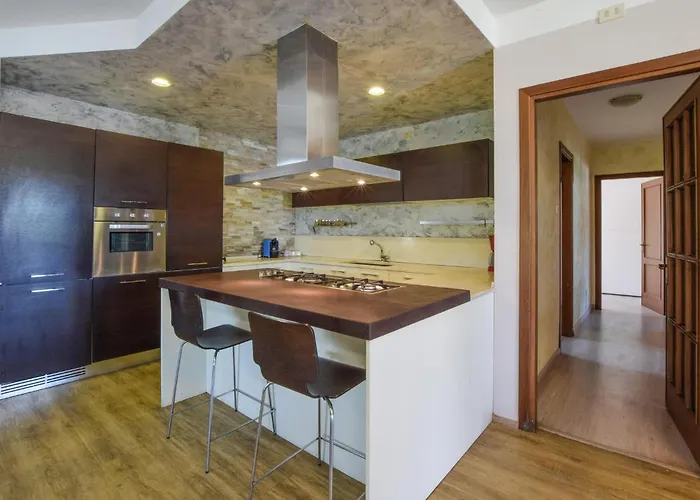 Nyaraló Gorgeous In *